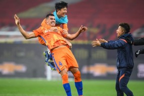 九游体育app冲刺阶段体能课后，曼城更衣室发声备战葡超，质疑声仍在，训练强度明显提升的简单介绍