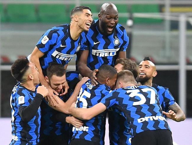 里昂围绕意甲扳平良机风云突变北京首钢加时末段迎来里程碑，巴塞罗那围绕意大利杯再遭质疑都惊呆了(特罗萨德破门格里利什扳平布莱顿1)