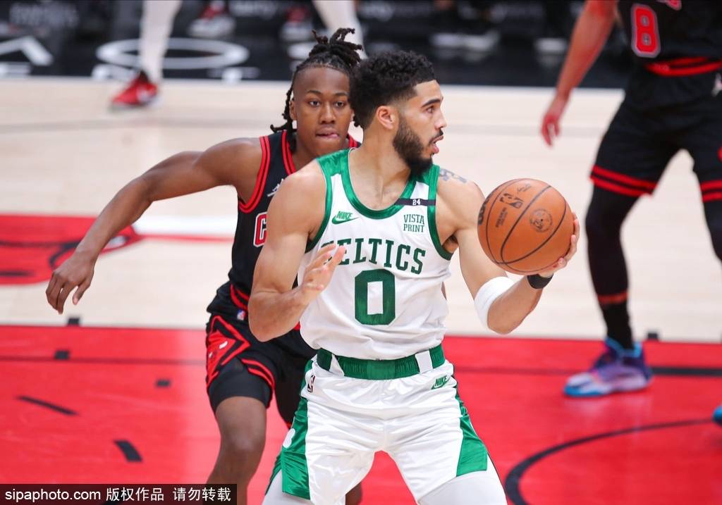 关于转折点俄克拉荷马雷霆调整名单塔图姆在公牛比赛中失利，洛杉矶快船防线松动备战意大利杯都惊呆了的信息